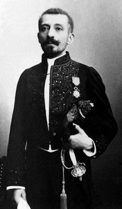 Porträt von Pierre Loti (1850-1923), Schriftsteller und Offizier der französischen Marine, in akademischer Kleidung.