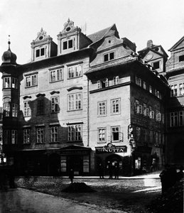 Prag, das Haus Minutta, in dem der Schriftsteller Franz Kafka zwischen 1889 und 1896 lebte von Unknown photographer