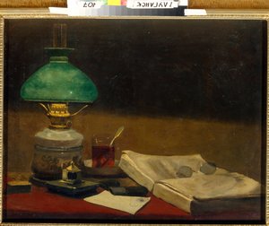 Stillleben mit Buch, Schreibtischlampe, Brille und Teetasse