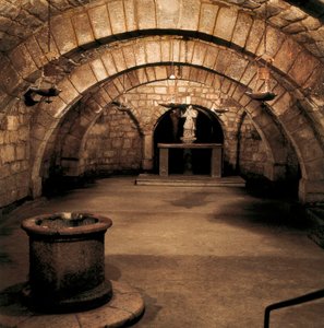 Krypta des Heiligen Antolin, Kathedrale von Palencia, Spanien, 7. Jahrhundert (Foto)
