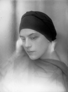 Porträt von Anita Pittoni, ca. 1933