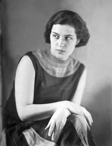Porträt von Anita Pittoni, ca. 1933