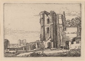 Ruine eines Turms rechts von der Mitte