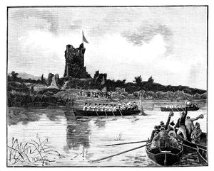 Die königliche Tour in Irland, Besuch von Ross Castle, Killarney, 1887 von William Barnes Wollen
