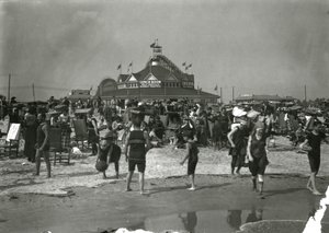 Strandszene, Coney Island, ca. 1910-21 von William Davis Hassler