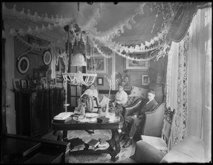 Innenraum der Residenz von Mr. und Mrs. William Mill Butler, dekoriert für Weihnachten, 4. Januar 1917 von William Davis Hassler