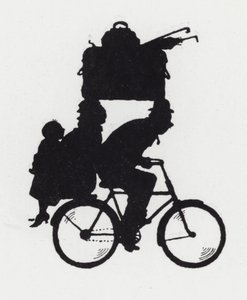Mit der Familie auf dem Fahrrad unterwegs von William Heath Robinson