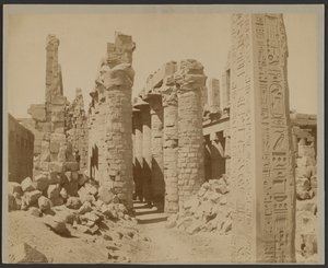 Karnak, Obelisk Touthmes I. und Kolonnade der Halle von Zangaki