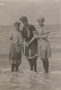 Detail, Badegesellschaft, Houlgate, September 1911 von Hippolyte Lalaise Devéria