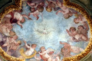 Heiliger Geist und Engel. Fresko. Basilika Santa Maria delle Vigne. Genua. Italien.