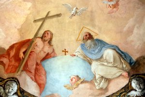 Udine Kathedrale. Heilige Dreifaltigkeit. Der Vater, Jesus und Heiliger Geist. Gemälde. Italien.