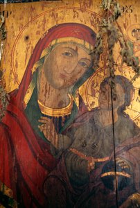 Madonna mit Kind, auf Holz gemalt in der Agios Antonios Kirche, Kavousi, Kreta, Griechenland (Foto) von Theodore Charles Ange Coquelin