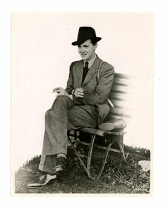 Lord Burlington, ca. 1938 (s/w Foto) von Unbekannt Unbekannt