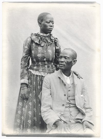 Khama und seine Frau, ca. 1910 von A. E. Hargreave