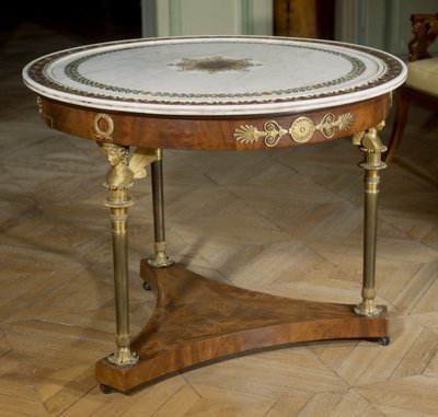 Gueridon mit Marmortischplatte, um 1800 - 1804 bemalt von Adam (attr. to) Weisweiler