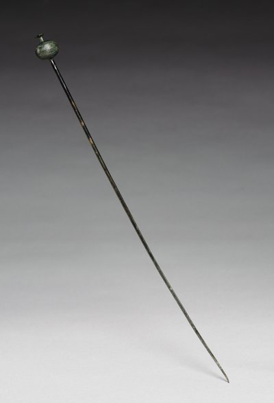 Gewandnadel, ca. 1400 v. Chr. (gegossene und geschmiedete Bronze) von Age Bronze