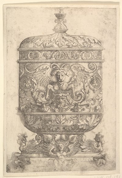 Bedeckter Kelch mit Grotesken auf weißem Hintergrund von Albrecht Altdorfer