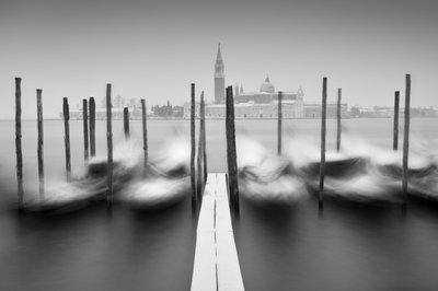 Neblige Venedig-Pfähle von Alessandro Tagliapietra