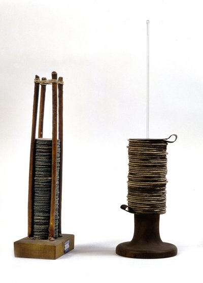 Die Batterien von Alessandro Volta. Museum für Wissenschaft und Technologie, Mailand. von Alessandro Volta