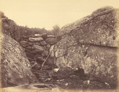 Heim eines Rebellen-Scharfschützen, Gettysburg von Alexander Gardner
