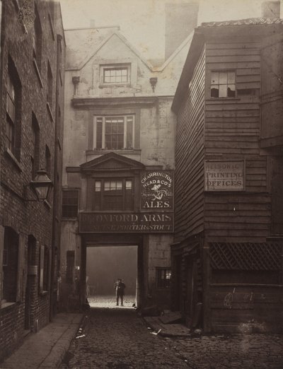 The Oxford Arms, Warwick Lane, 1875 von Alfred & Bool John Bool