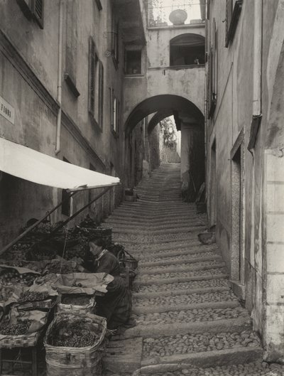 Via Fiori, Bellagio von Alfred Stieglitz