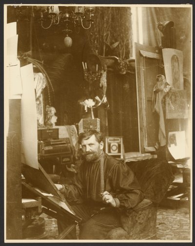 [Selbstporträt in seinem Atelier, Rue du Val-de-Grâce, Paris] von Alphonse Maria Mucha