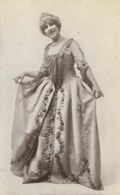Lucrezia Bori als "Manon Lescaut" von American Photographer