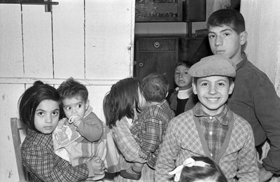 Kinder in Crotone von Ando Gilardi