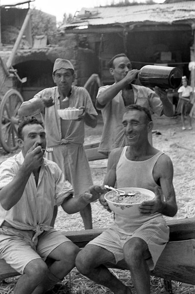 Lavorazione della Canapa, Pause di Ristoro von Ando Gilardi