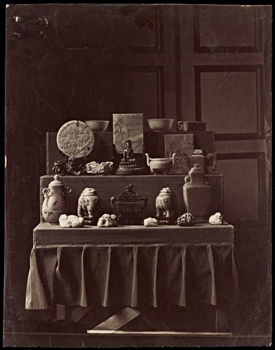 Französische Beute aus den Sommerpalästen, Peking von Andre Adolphe Eugene Disderi