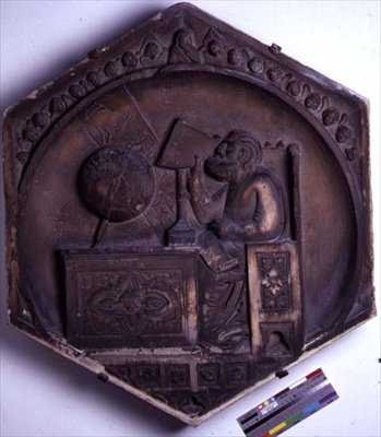 Astronomie, sechseckige dekorative Reliefkachel aus einer Serie, die die freien Künste darstellt, möglicherweise basierend auf Entwürfen von Giotto (ca. 1266-1337) ca. 1334-48 von Andrea Pisano
