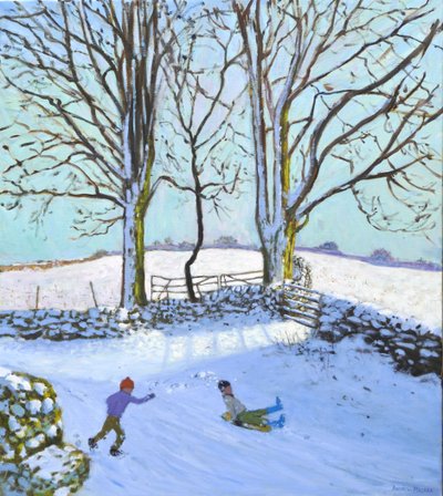 Große Bäume und Schlittenfahrer, Derbyshire, 2023 von Andrew Macara