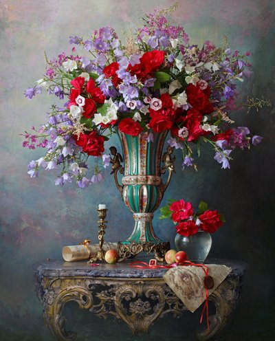 Lebhaftes Blumenstillleben von Andrey Morozov