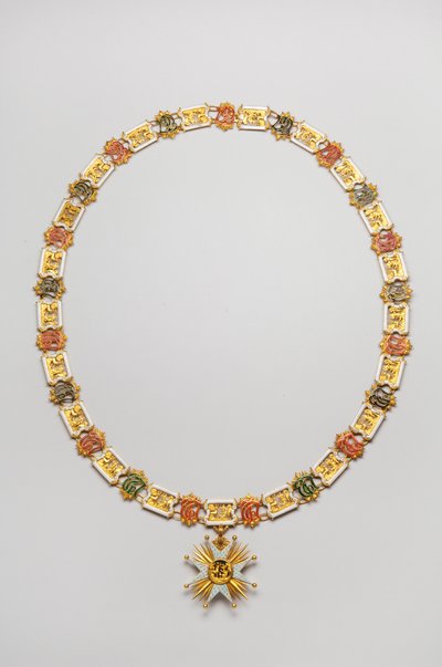 Königreich Bayern - Orden des Heiligen Hubertus: Halskette getragen von Luitpold, Herzog in Bayern (1890-1973) - Ende des 18. Jahrhunderts - Gold und Emaille - Halskette: L 122 cm; Gewicht 460 g (Anhänger inbegriffen) - Anhänger: D 7,5 cm - Privatbesitz von Anonymous Anonymous