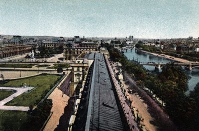 Paris: Panorama in Richtung Louvre. Die Seine und die Kathedrale Notre Dame (Notre-Dame) rechts. Fotografie von 1920 im „Artistic Album“ der Stadt Paris. Private Sammlung. von Anonymous Anonymous