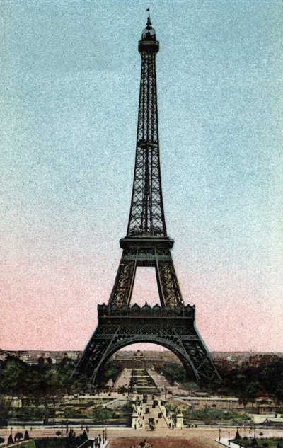Paris: Blick auf den Eiffelturm, gebaut zwischen 1887 und 1889 von Gustave Eiffel (1832-1923). Fotografie von 1920 im „Artistic Album“ der Stadt Paris. Private Sammlung von Anonymous Anonymous
