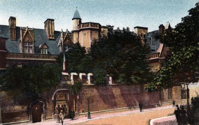 Paris: Blick auf das Musée de Cluny. Fotografie von 1920 im „Artistic Album“ der Stadt Paris. Private Sammlung. von Anonymous Anonymous