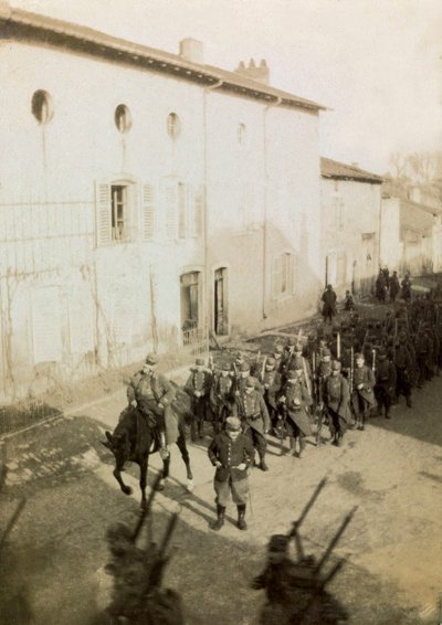 Fotografie aus einem persönlichen Album eines Infanterieleutnants während der ersten Monate des Ersten Weltkriegs von Anonymous Anonymous
