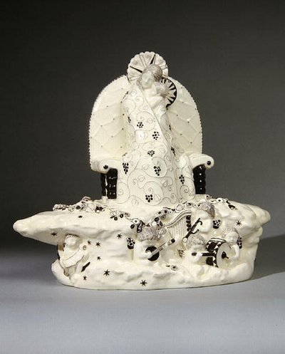 Madonna, hergestellt von Wiener Keramik von Anton Klieber