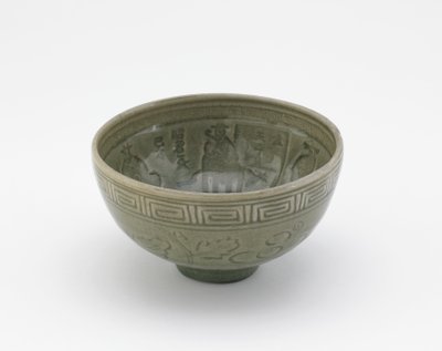 Servierschale im Stil der Longquan-Ware, frühes 19. Jahrhundert von Aoki (attr. to) Mokubei