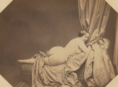 Akademischer Akt, auf einem Sofa liegend, ca. 1855 von Auguste Belloc