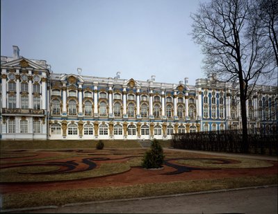 Ansicht des Katharinenpalastes (Zarskoje Selo) realisiert von Architekt Bartolomeo Francesco Rastrelli (ca. 1700-1771) 1752-1756, Puschkin, Russland von Bartolomeo Franceso Rastrelli