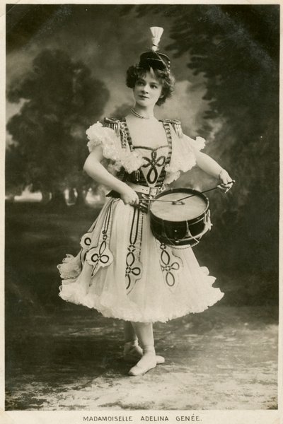 Adelina Genee, dänisch-britische Balletttänzerin, ca. 1906 von Bassano Studio