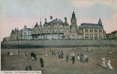Le Kursaal und der Strand in Ostende, Belgien. Postkarte von 1913. von Belgian Photographer