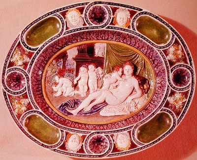 Ovaler Teller, eine Frau darstellend, die Fruchtbarkeit symbolisiert von Bernard Palissy