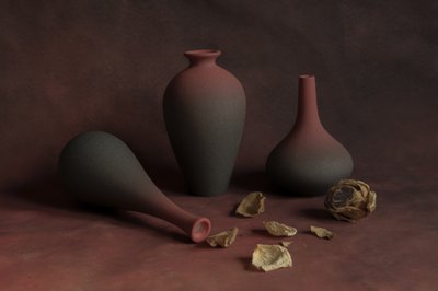 Elegantes Keramikstillleben von Betty Liu