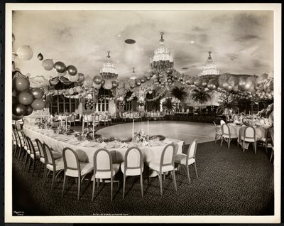 Das Wiener Dach im Hotel St. Regis, 1937 von Byron Company