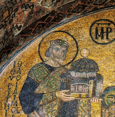 Kaiser Justinian präsentiert die Hagia Sophia der Jungfrau und dem Kind (Mosaik) von Byzantine