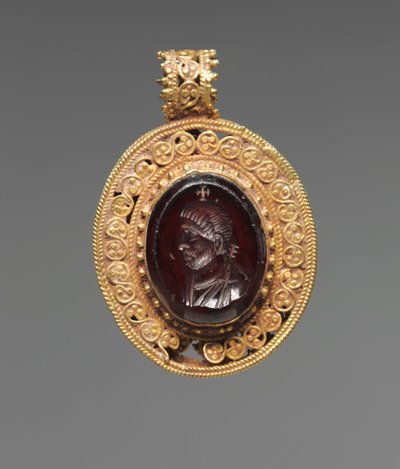 Anhänger mit Porträt-Intaglio, 500er Jahre von Byzantine School